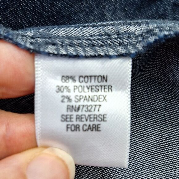 Dana Buchman Blue Bermuda Fitted Long Denim Jean Shorts Sz 10 - Picture 6 of 10